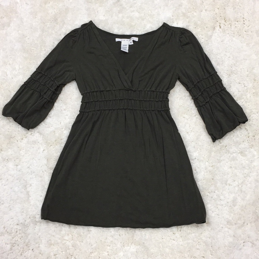 Max Studio Olive Green Top, Size Small 🖤